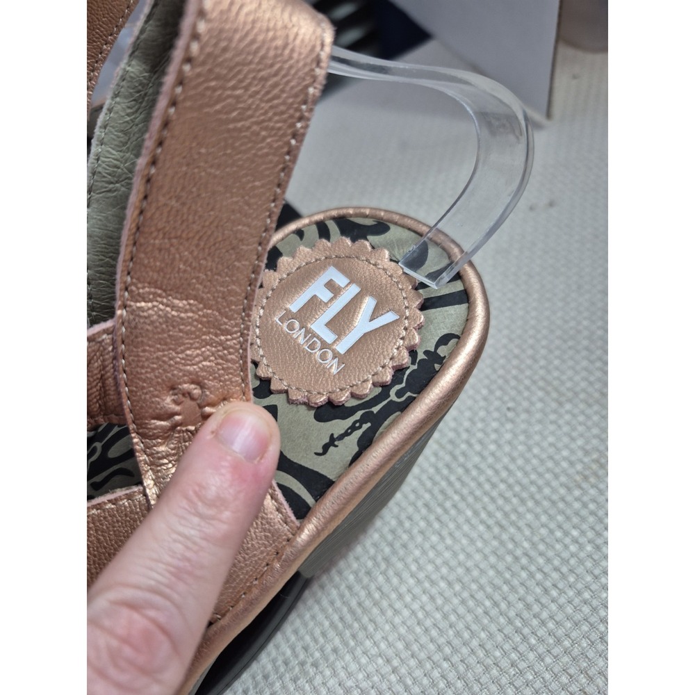 FLY London Leather Multi-Strap Heeled Sandals Woze Blush Gold EU 39 US 8.5 NEW - Picture 12 of 13